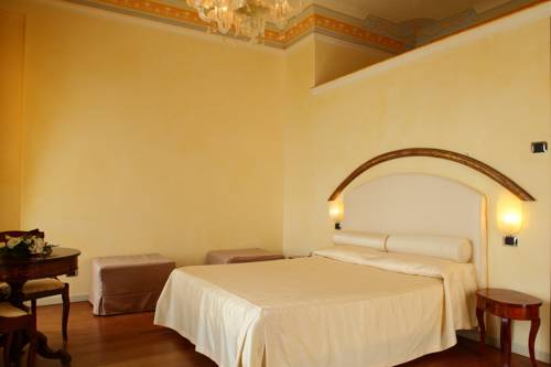 Imagen de la habitación del Hotel Classique, Lazise. Foto 1