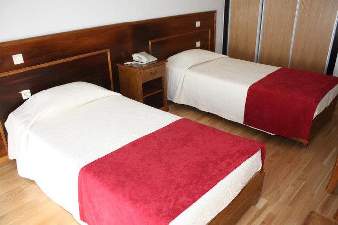 Imagen de la habitación del Hotel Classis. Foto 5