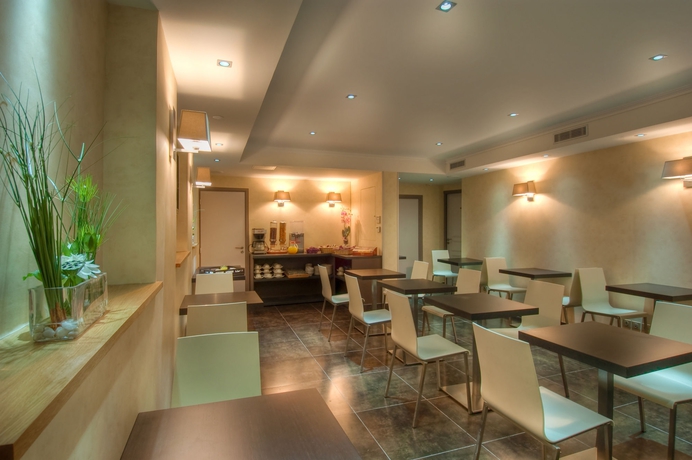 Imagen de los interiores del Hotel Claude Bernard Saint Germain. Foto 10