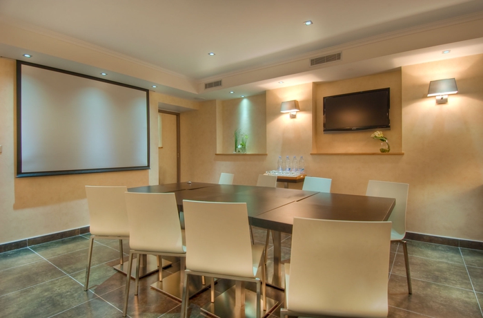 Imagen de los interiores del Hotel Claude Bernard Saint Germain. Foto 11