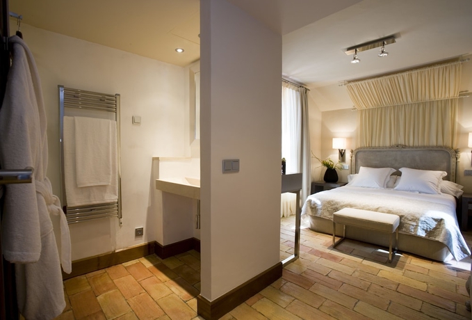 Imagen de la habitación del Hotel Claude Marbella. Foto 10