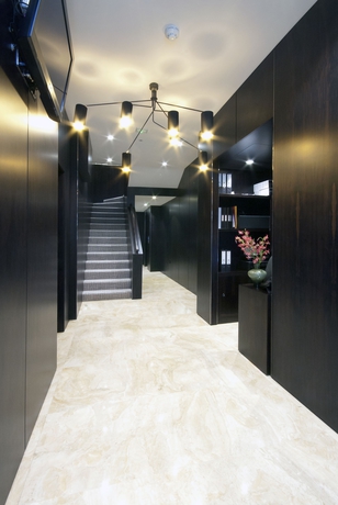 Imagen de los interiores del Hotel Claverley Court. Foto 15