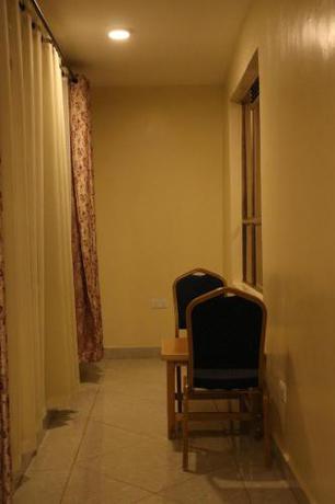 Imagen general del Hotel Clavina. Foto 9