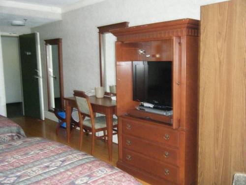 Imagen de la habitación del Hotel Claymore Inn And Suites. Foto 8