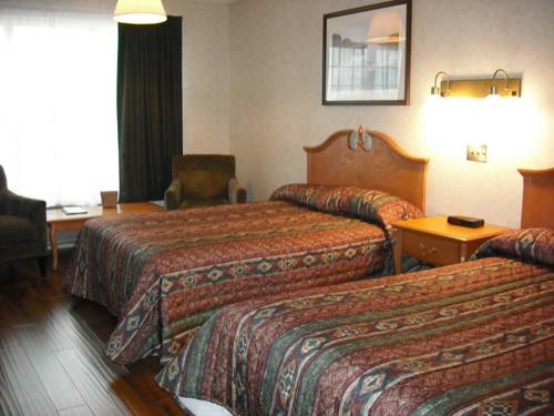 Imagen de la habitación del Hotel Claymore Inn And Suites. Foto 12