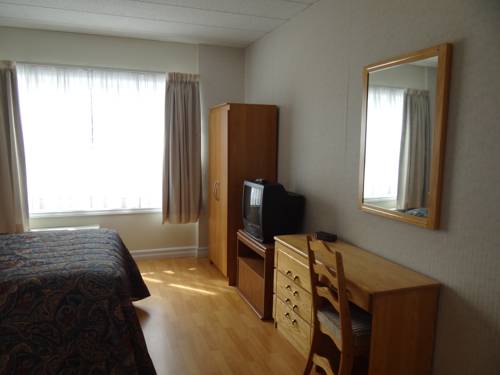 Imagen de la habitación del Hotel Claymore Inn And Suites. Foto 13