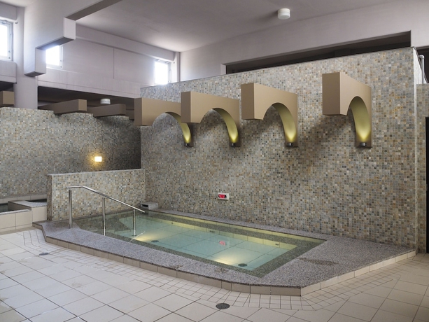 Imagen de la piscina del Hotel Clayton Bay. Foto 18