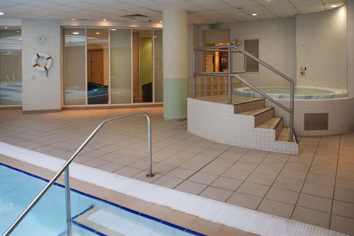 Imagen de la piscina del Hotel Clayton Belfast. Foto 16
