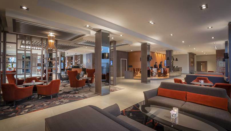 Imagen de los interiores del Hotel Clayton Charlemont. Foto 12