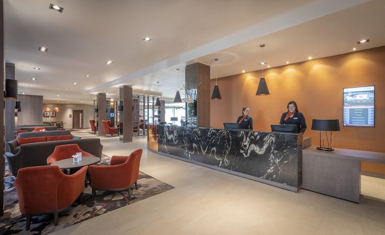 Imagen de los interiores del Hotel Clayton Charlemont. Foto 14