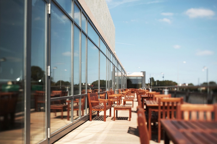 Imagen de los exteriores del Hotel Clayton Dublin Airport. Foto 11