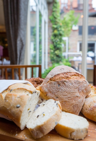 Imagen del bar/restaurante del Hotel Clayton Dublin Airport. Foto 4