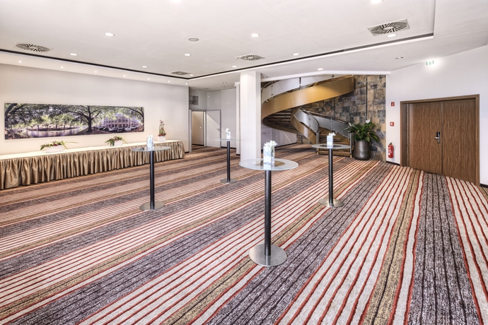 Imagen de los interiores del Hotel Clayton Düsseldorf City Centre. Foto 24