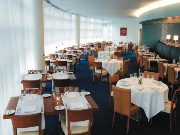 Imagen del bar/restaurante del Hotel Clayton Liffey Valley. Foto 9