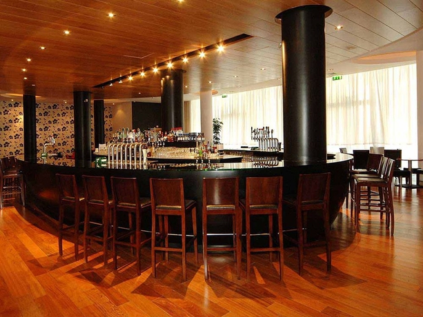 Imagen del bar/restaurante del Hotel Clayton Whites. Foto 3
