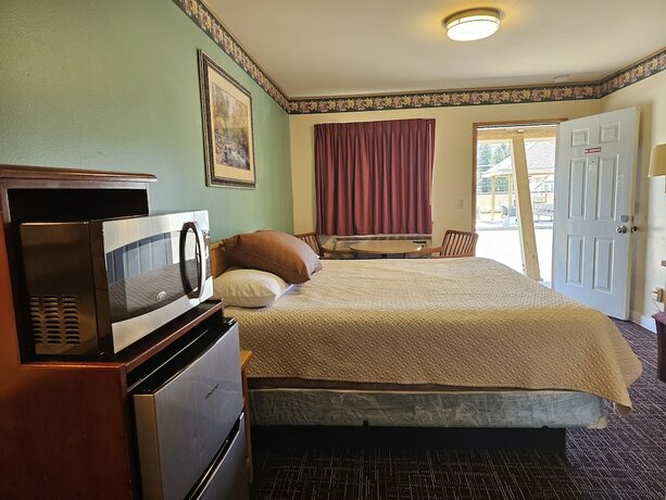 Imagen general del Hotel Cle Elum Travelers Inn. Foto 5