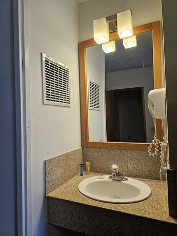 Imagen general del Hotel Cle Elum Travelers Inn. Foto 8