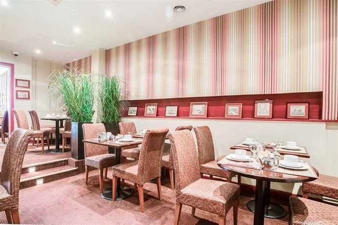 Imagen del bar/restaurante del Hotel Clément, Jardin du Luxembourg. Foto 3