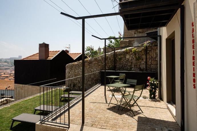 Imagen de los exteriores del Hotel Cl&eacute;rigos by Mirabilis. Foto 13