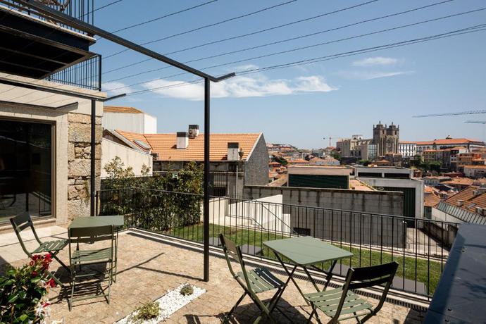 Imagen de los exteriores del Hotel Cl&eacute;rigos by Mirabilis. Foto 14