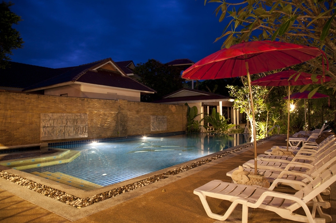 Imagen de la piscina del Hotel Clean Beach Resort. Foto 6