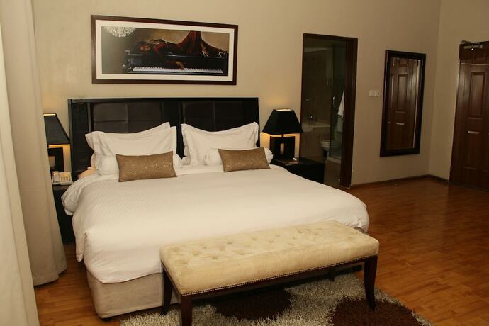 Imagen de la habitación del Hotel Clear Essence California Spa and Wellness Resort. Foto 14