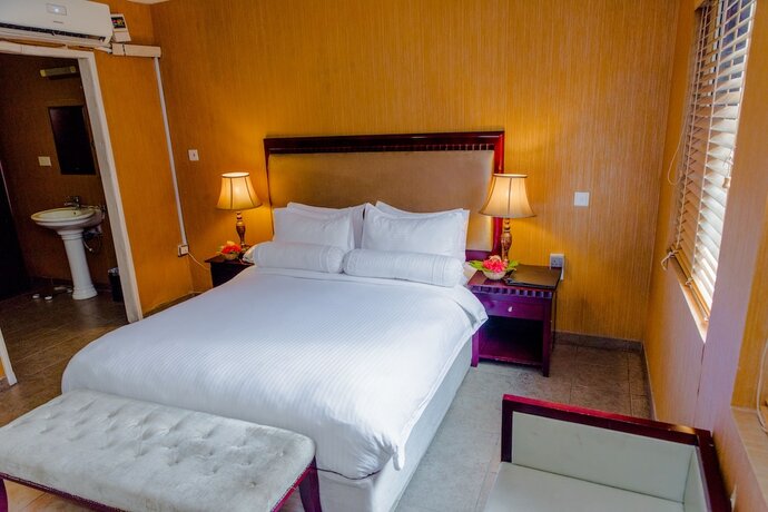 Imagen de la habitación del Hotel Clear Essence California Spa and Wellness Resort. Foto 15