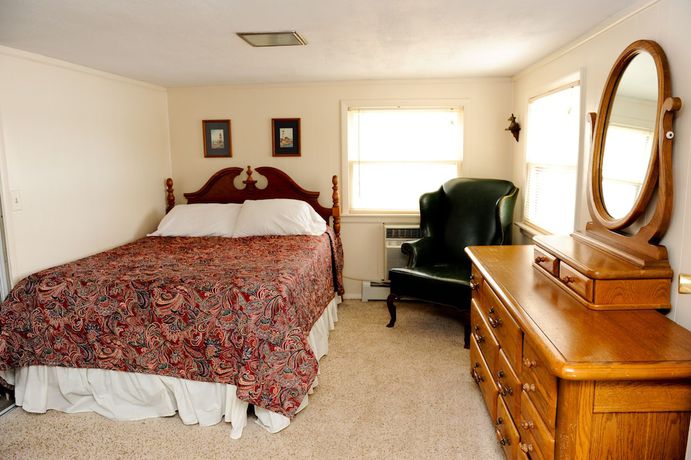 Imagen de la habitación del Hotel Clear Lake Resort. Foto 5