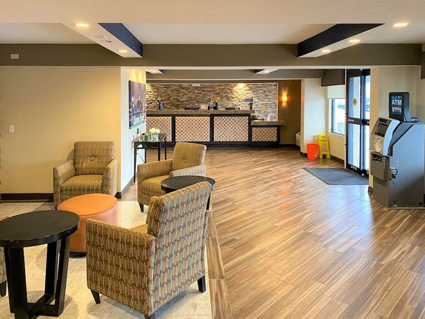 Imagen de los interiores del Hotel Clear View Inn Independence. Foto 19