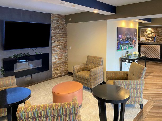 Imagen de los interiores del Hotel Clear View Inn Independence. Foto 20