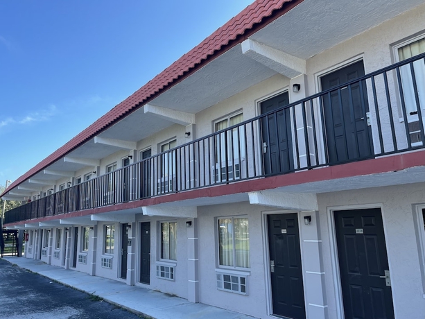 Imagen general del Hotel Clearwater Inn. Foto 4
