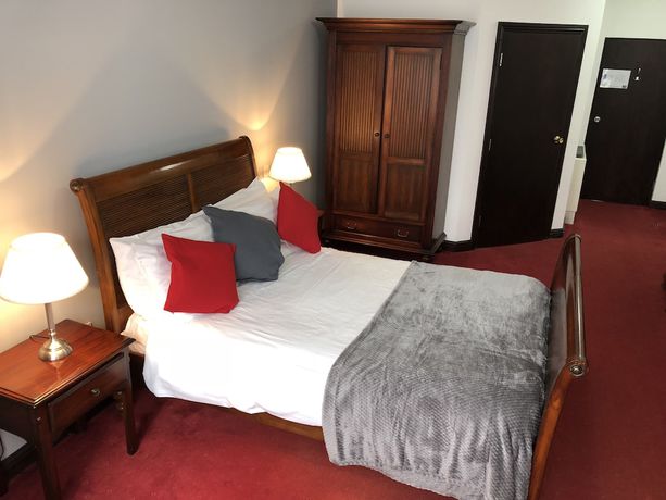 Imagen de la habitación del Hotel Clee. Foto 7