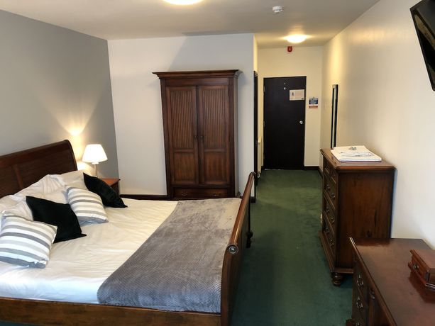 Imagen de la habitación del Hotel Clee. Foto 8
