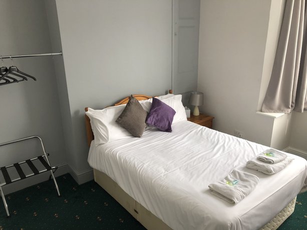 Imagen de la habitación del Hotel Clee. Foto 11