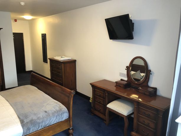 Imagen de la habitación del Hotel Clee. Foto 18