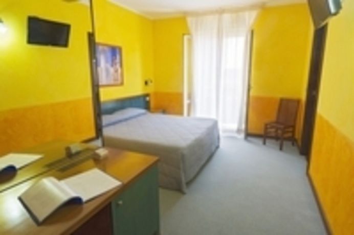 Imagen de la habitación del Hotel Clelia. Foto 6