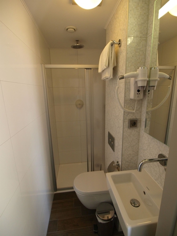 Imagen de la habitación del Hotel Clemens Amsterdam. Foto 11