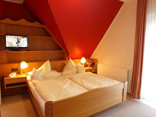 Imagen de la habitación del Hotel Clemens. Foto 7