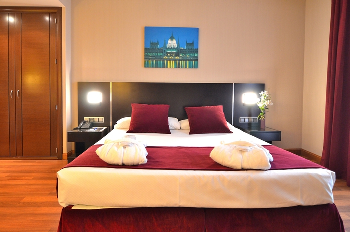 Imagen de la habitación del Hotel Clement Barajas. Foto 4