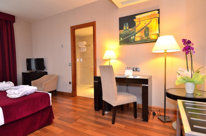 Imagen de la habitación del Hotel Clement Barajas. Foto 10