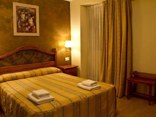 Imagen general del Hotel Clemente. Foto 4