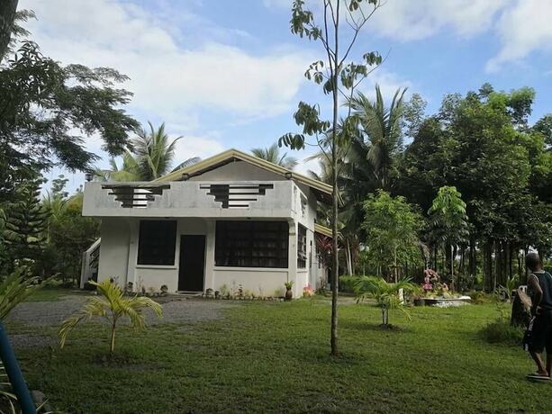 Imagen general del Hotel Clemente's Garden and Resort. Foto 2