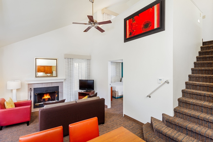 Imagen de la habitación del Hotel Clementine and Suites Anaheim. Foto 9