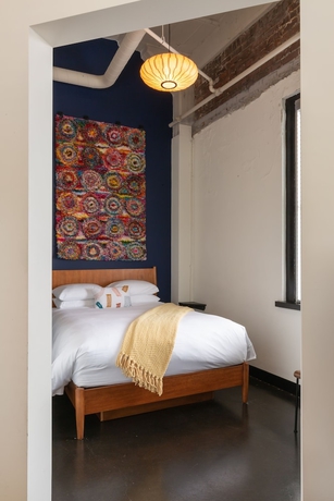 Imagen de la habitación del Hotel Clemons. Foto 11