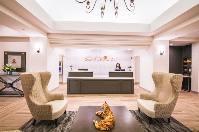 Imagen de los interiores del Hotel Clemson University\'s James F. Martin Inn. Foto 16