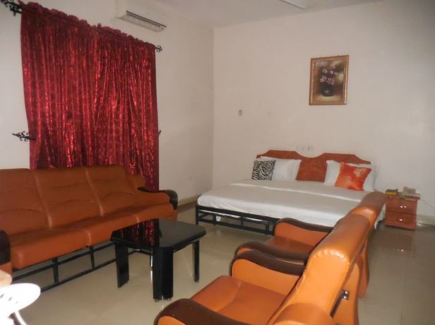 Imagen de la habitación del Hotel Clen Phils and Suites. Foto 5