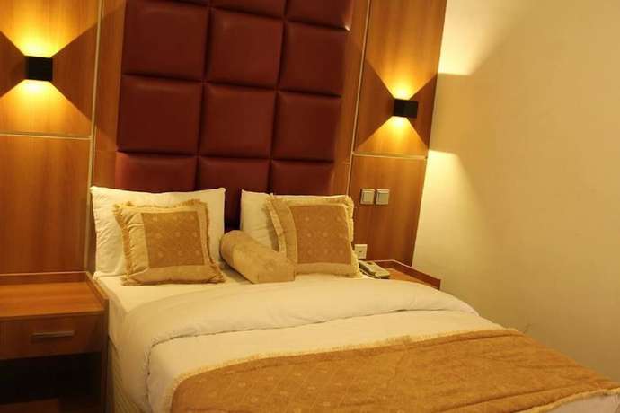 Imagen de la habitación del Hotel Clen Phils and Suites. Foto 16