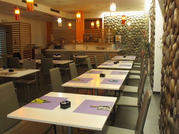 Imagen de los interiores del Hotel Cleofe. Foto 9