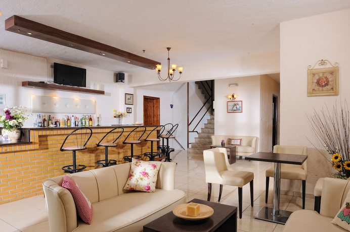 Imagen del bar/restaurante del Hotel Cleopatra Apartments. Foto 4