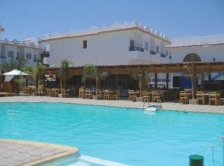 Imagen de la piscina del Hotel Cleopatra Aswan. Foto 2